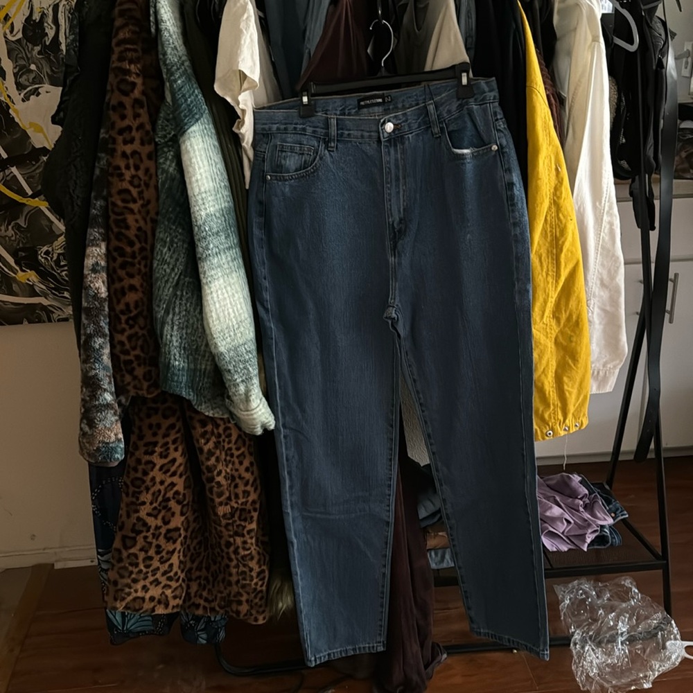 PrettyLittleThing Jeans